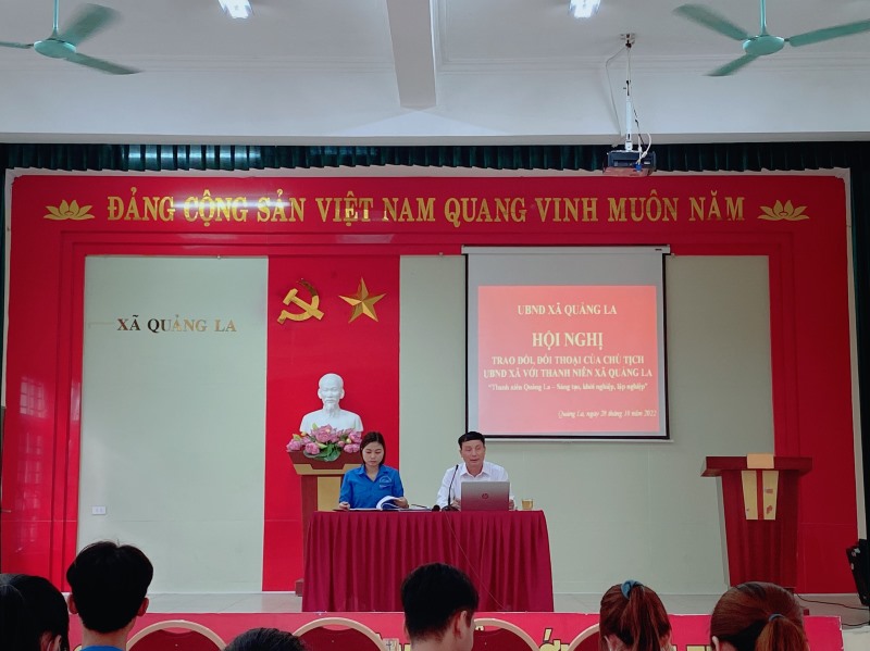 Đối thoại giữa chủ tịch UBND xã với  thanh niên xã Quảng La