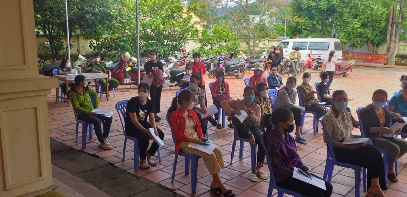 Tiêm Vắc xin Covid-19 tại cộng đồng trên địa bàn xã Quảng La